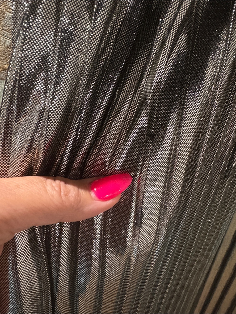 Vince Camuto Metallic  Pleated Halter Maxi gown Dress glam sparkle NWOT size 6 - Picture 13 of 13
